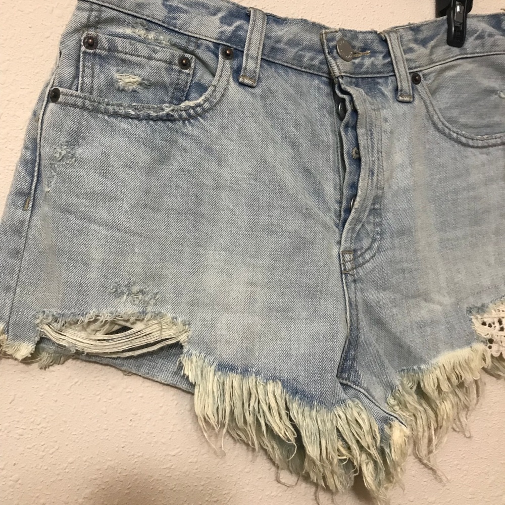 Women’s Free People Shorts- 26 & 28 - Picture 2 of 7